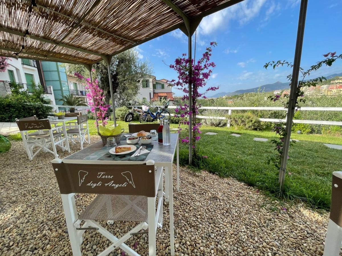 Appartamento Pesco "A Casa Felice" Пьетра-Лигуре Экстерьер фото