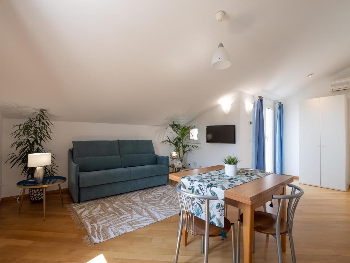 Appartamento Pesco "A Casa Felice" Пьетра-Лигуре Экстерьер фото