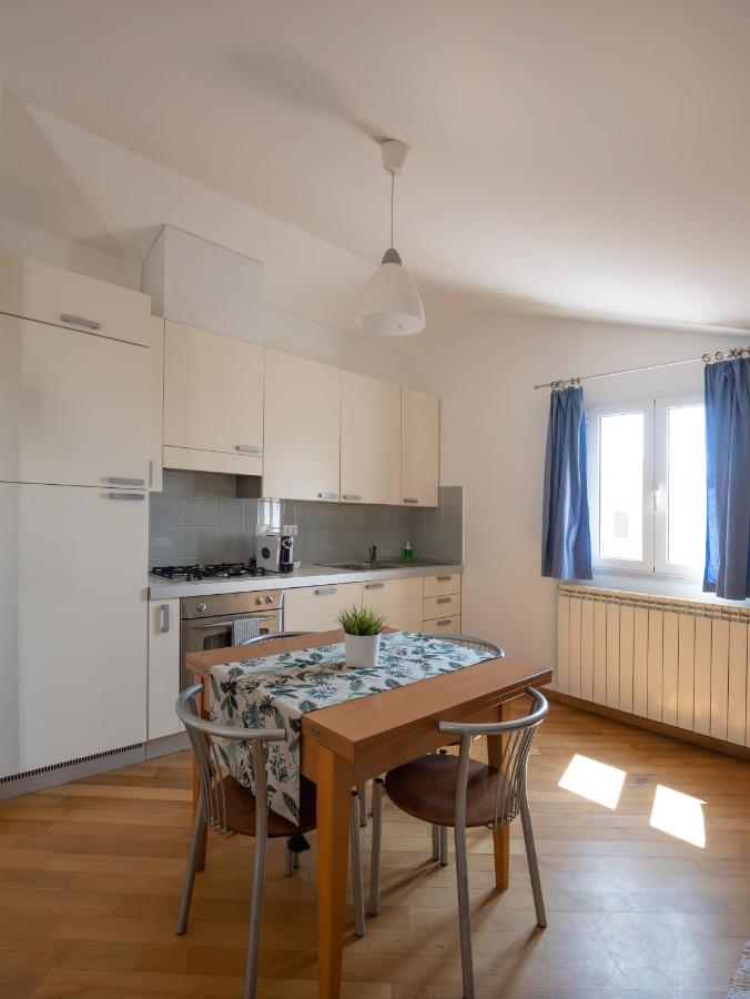 Appartamento Pesco "A Casa Felice" Пьетра-Лигуре Экстерьер фото